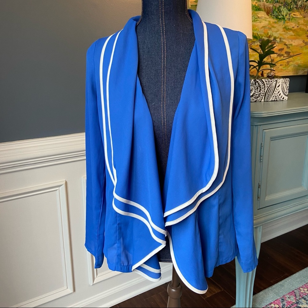 Blazer Style Top with Ruffles Sz L